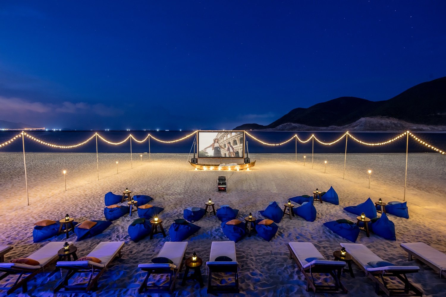 Thuê xe 7 chỗ đi Nha Trang