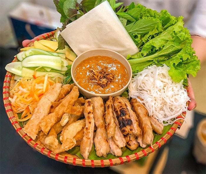 Thuê xe 7 chỗ đi Nha Trang